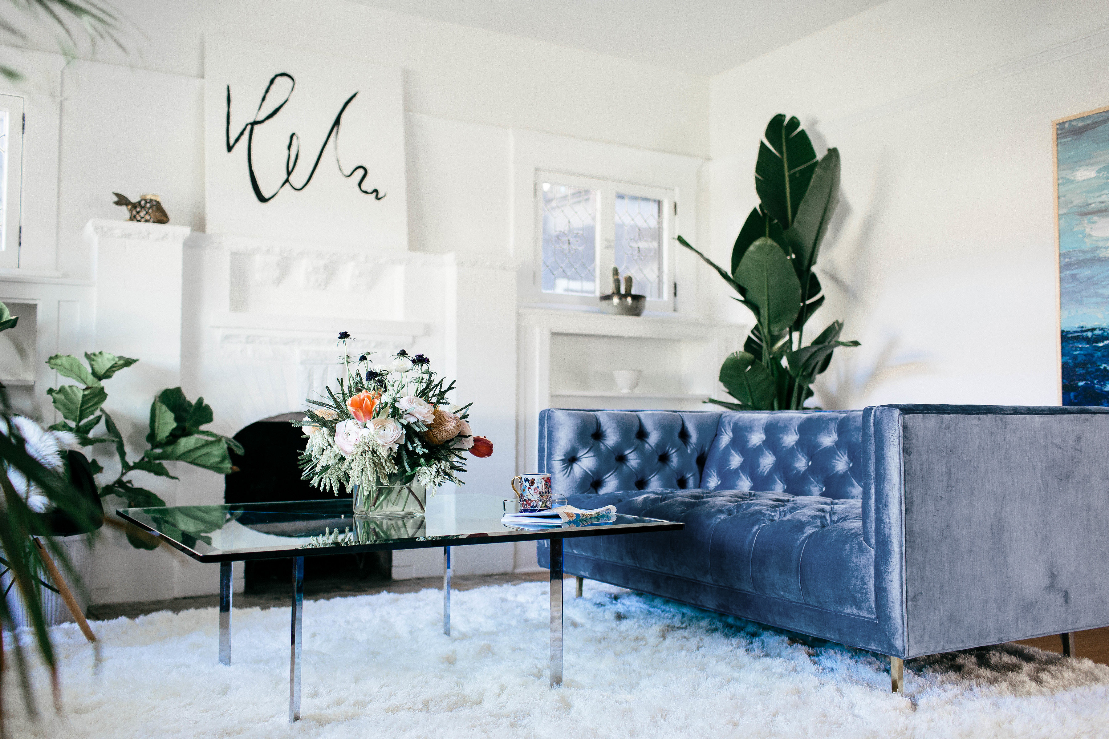 Blue velvet discount couch anthropologie