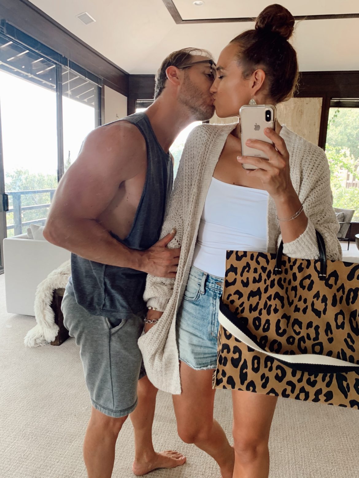 Facetune_22-08-2020-07-44-01