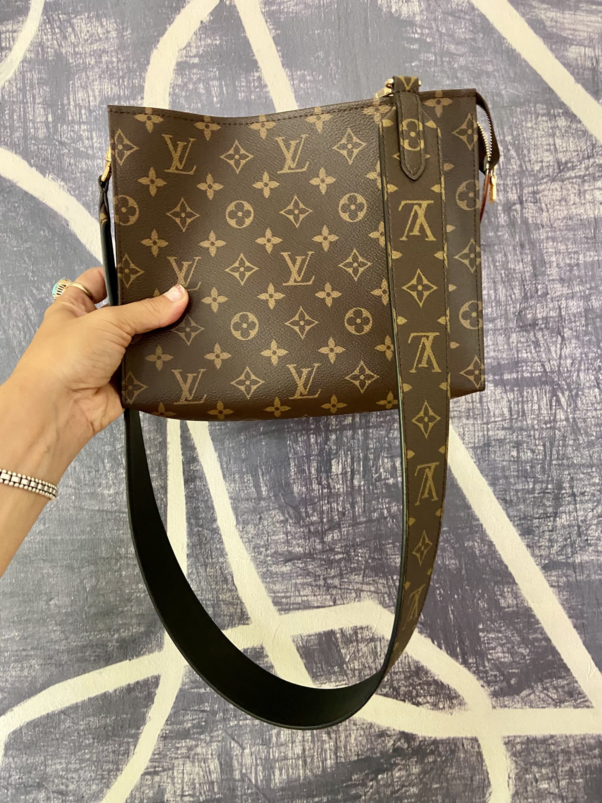 How to Convert Louis Vuitton Cosmetic Pouch into a Crossbody Bag